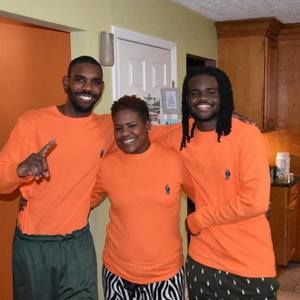 Meet your Posher, Vee